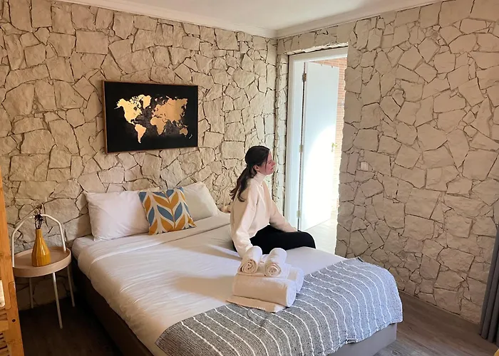 بيت شباب Destination *