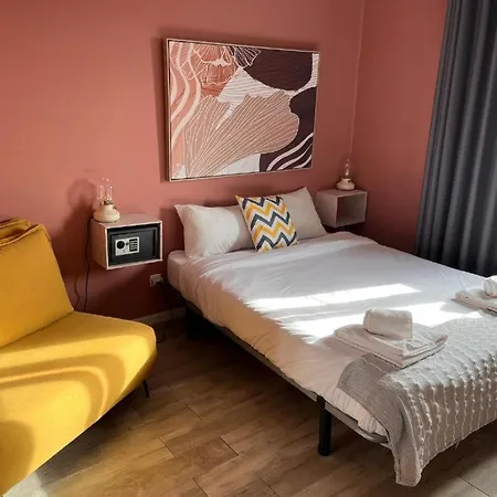 Destination Hostel *